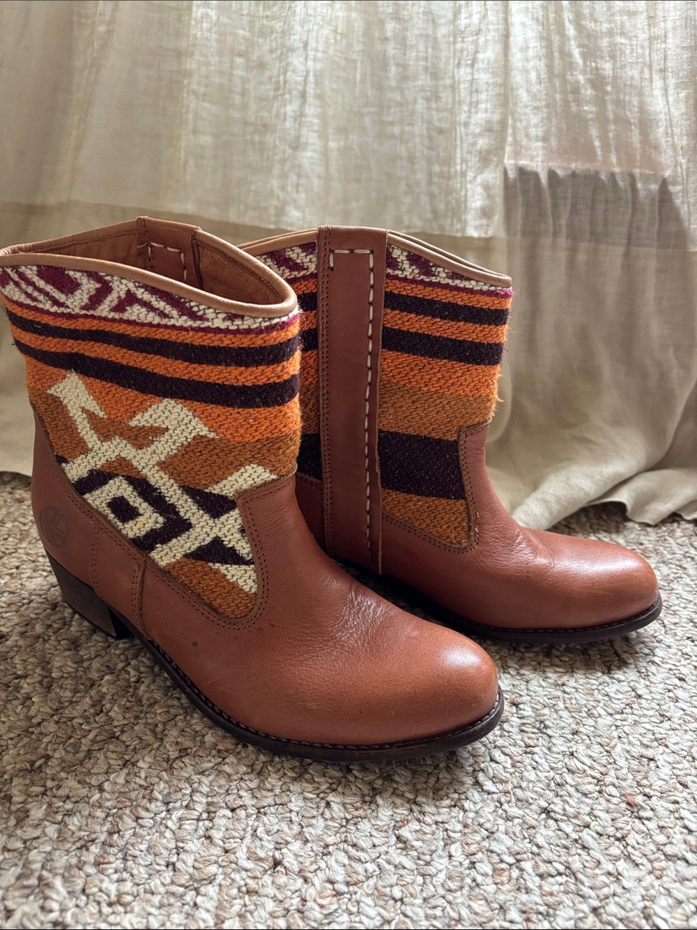 Women's Size 39/8.5 Kindred Kilim Brown Leather Ankle Boots